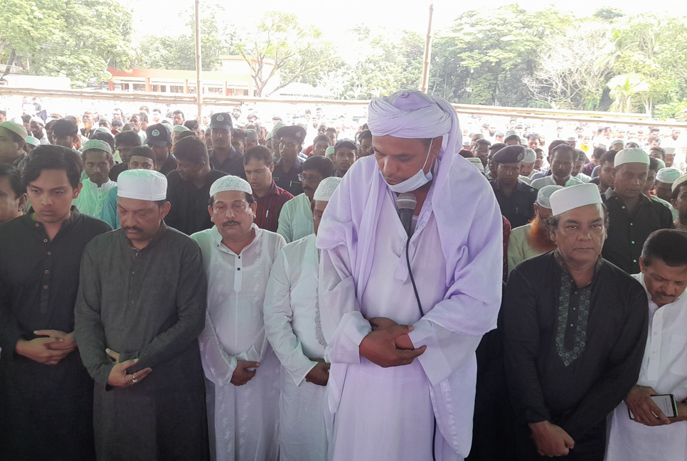 সাজেদা চৌধুরীর প্রথম জানাজা সম্পন্ন

