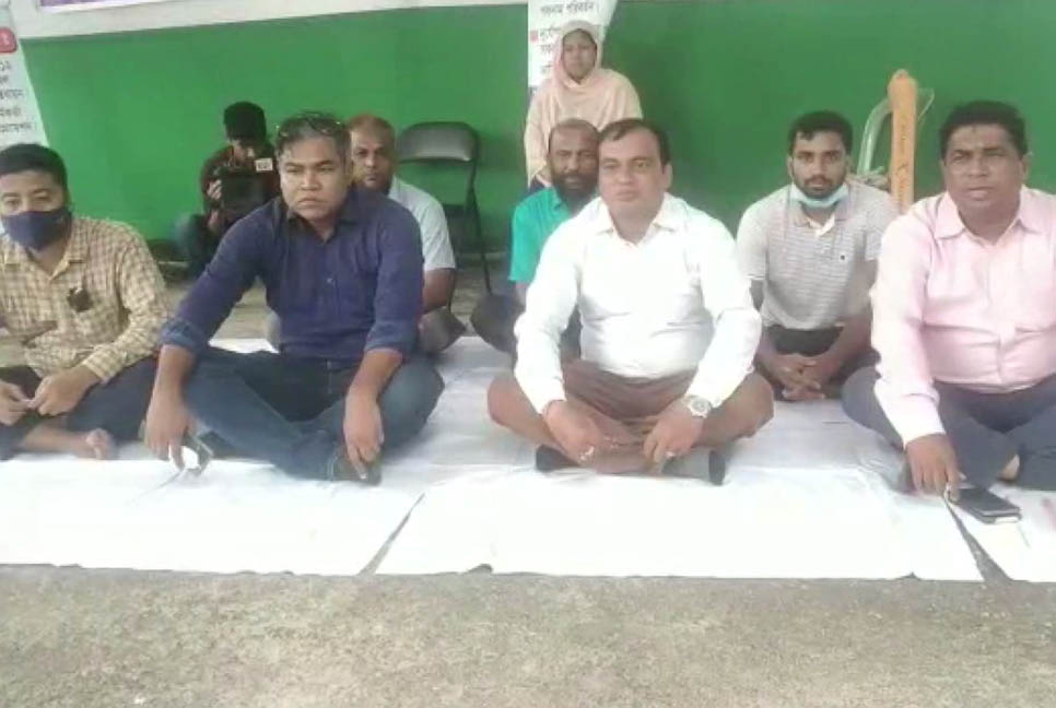 ব্রাহ্মণবাড়িয়ায় দুর্যোগ ব্যবস্থাপনা অধিদপ্তরের কর্মকর্তা-কর্মচারীদের কর্মবিরতি