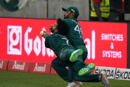 ক্ষমা চাইলেন শাদাব