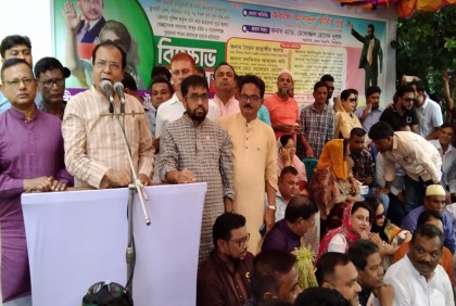 বিএনপি আন্দোলন করে দেশে গণতন্ত্র পুনঃপ্রতিষ্ঠার জন্য : দুলু