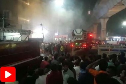 ভারতে ইলেকট্রিক স্কুটারের শো-রুম ও হোটেলে ভয়াবহ অগ্নিকাণ্ড, নিহত ৮