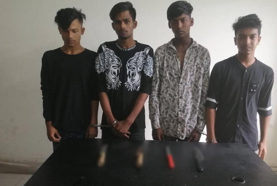 সিদ্ধিরগঞ্জে কিশোর গ্যাংয়ের ৪ সদস্য গ্রেফতার