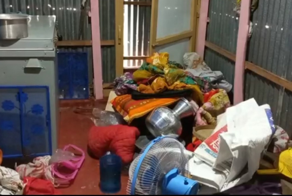 মাদারীপুরে ব্যবসায়ীর বাড়িতে ডাকাতি, স্বর্ণালংকার ও টাকা লুট