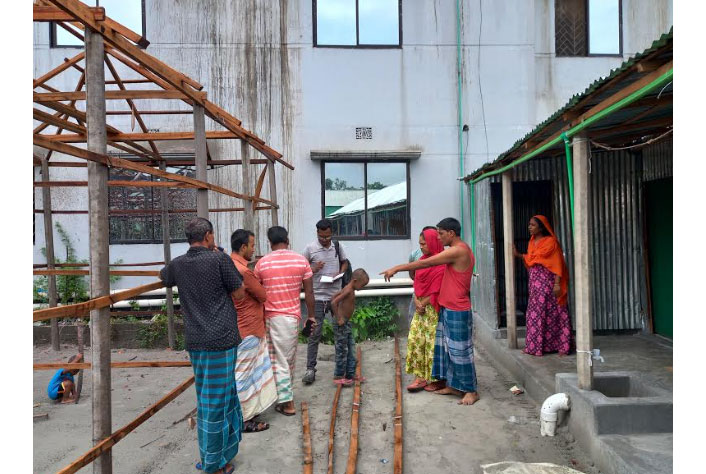 কালিয়াকৈরে নির্মাণাধীন ভবনের
 ছাদ থেকে পড়ে শ্রমিক আহত 