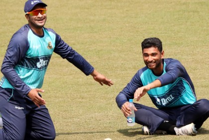 রিয়াদ বাদ, কারণ জানালেন নান্নু