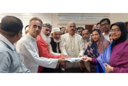 মুন্সীগঞ্জে জেলা পরিষদ নির্বাচনে মনোনয়ন জমা দিলেন মহিউদ্দিন