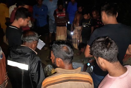 হত্যা মামলার আসামিকে প্রকাশ্যে কুপিয়ে হত্যা