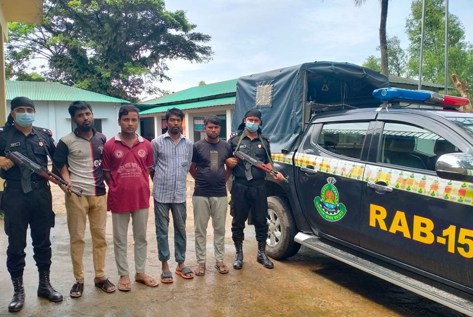 র‌্যাবের অভিযানে অপহৃত তিনজন ভিকটিম উদ্ধার, গ্রেফতার ৪