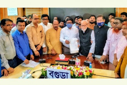 বগুড়ায় মকবুল-মান্নান দুই আলোচিত প্রার্থীর লড়াই হবে হাড্ডা হাড্ডি