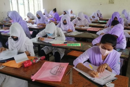 প্রথমদিনে অনুপস্থিত ৩৩ হাজার ৮৬০, বহিষ্কার ২৬

