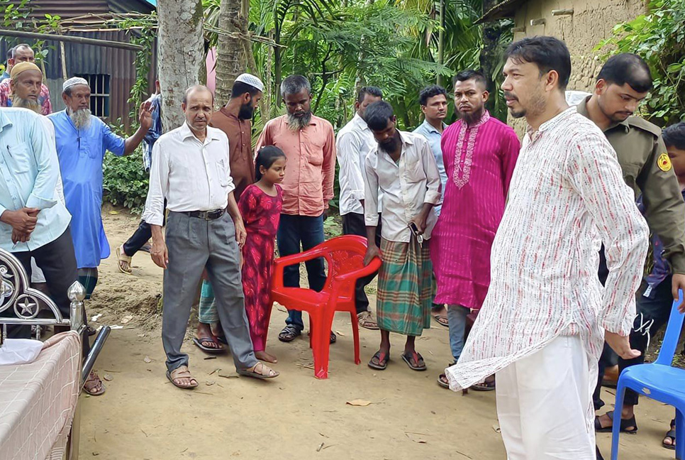 বন্যহাতির তাণ্ডব থামাতে গিয়ে প্রাণ গেল কৃষকের

