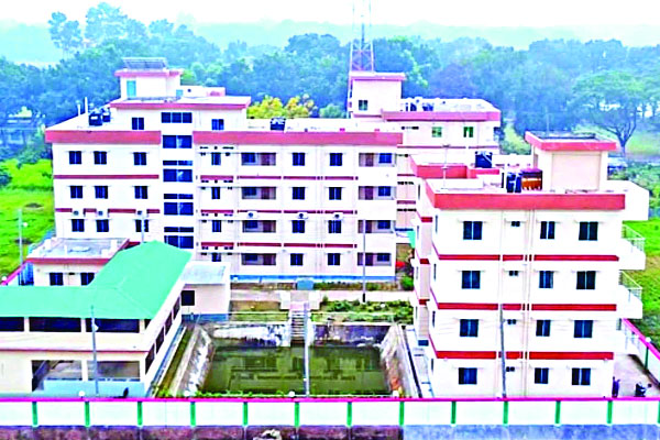 সুবিধাবঞ্চিত শিশু ও প্রবীণদের ভরসা ‘আমাদের বাড়ি’