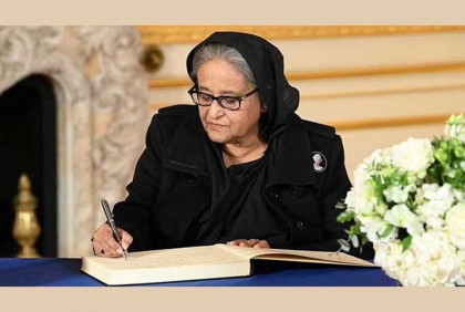 ওয়েস্টমিনস্টার হলে প্রয়াত রানির প্রতি শেষ শ্রদ্ধা প্রধানমন্ত্রীর, শোক বইতে স্বাক্ষর

