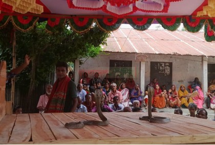 চুয়াডাঙ্গায় হয়ে গেলো ঝাঁপান প্রতিযোগিতা