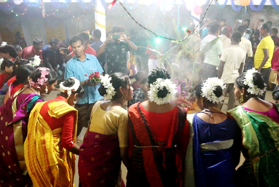 মঙ্গল কামনার উৎসব ‘কারাম’