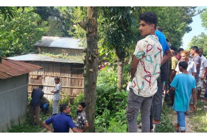  ডোমারে নবজাতকের লাশ উদ্ধার 