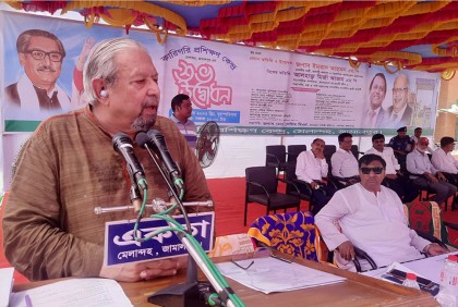 চলতি বছর রেমিট্যান্স ৩০ বিলিয়ন ডলারে পৌঁছাবে : প্রবাসী কল্যাণ মন্ত্রী