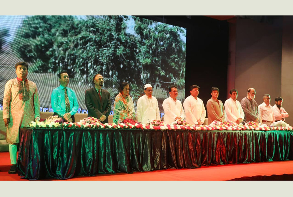 সোনারগাঁও ইউনিভার্সিটির ফল সেশনের নবীনবরণ 


