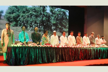 সোনারগাঁও ইউনিভার্সিটির ফল সেশনের নবীনবরণ 

