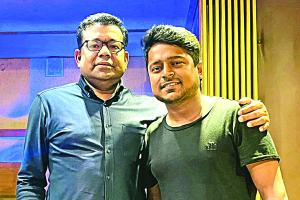 মিলনের সুরে মনির খান