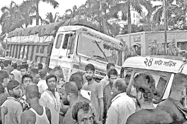 সাত জেলায় সড়কে ৯ প্রাণহানি