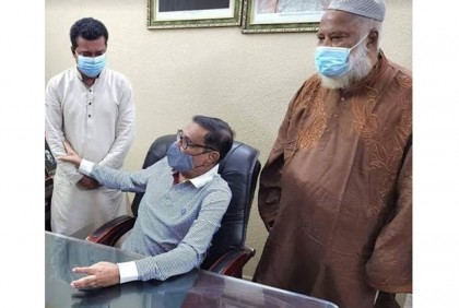 দলীয় সিদ্ধান্ত মেনে নির্বাচন থেকে সরে দাঁড়াচ্ছেন মহারাজ