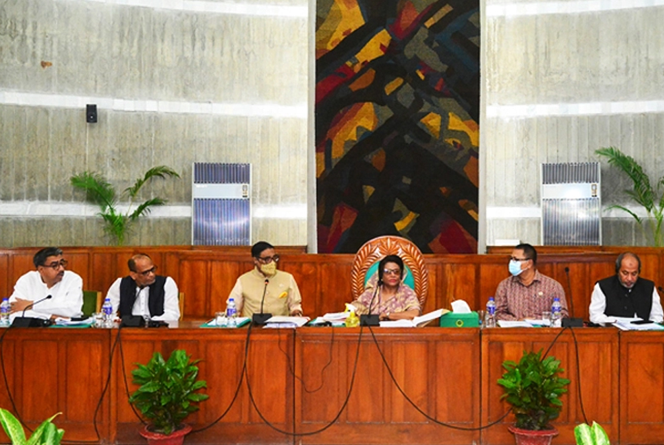 ড্রাইভিং লাইসেন্স বিতরণে দীর্ঘসূত্রিতা, সংসদীয় কমিটির অসন্তোষ