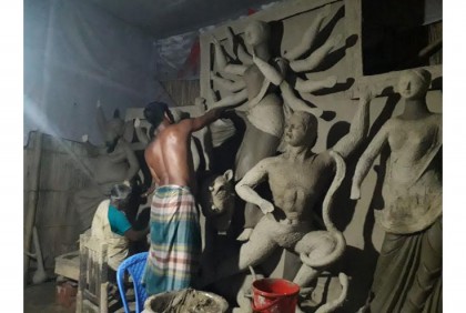 মাদারীপুরে ৪৫৯টি মণ্ডপে চলছে পূজার প্রস্তুতি