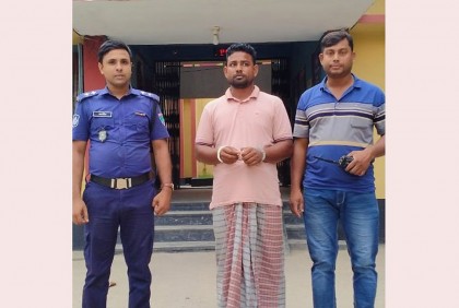 মেহেরপুরে ভারতীয় গরুসহ চোরাকারবারি আটক