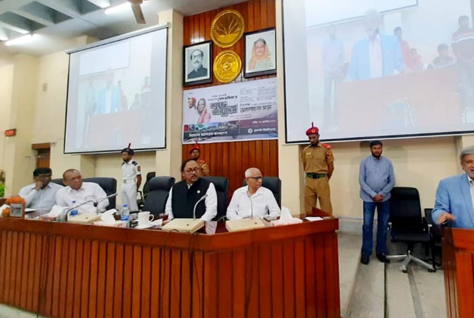 ‘দক্ষ রাষ্ট্রনায়কের যত গুণ থাকা দরকার, প্রায় সবগুণই আছে শেখ হাসিনার’