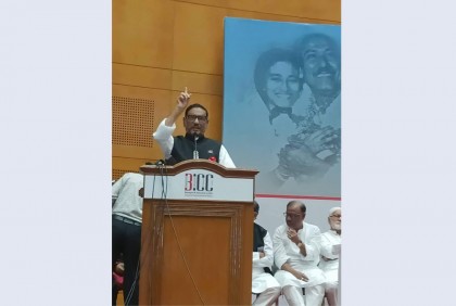 লাঠির উপর ভর করেছে কোমর ভাঙা, হাঁটু ভাঙা বিএনপি : কাদের