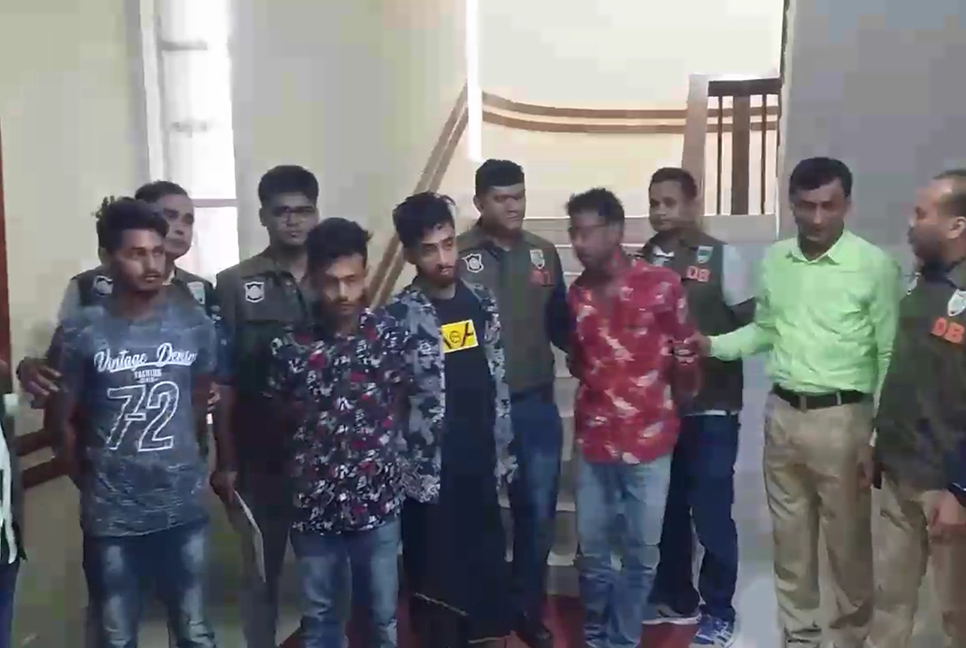 আলমডাঙ্গায় হত্যা মামলায় আটক ৪