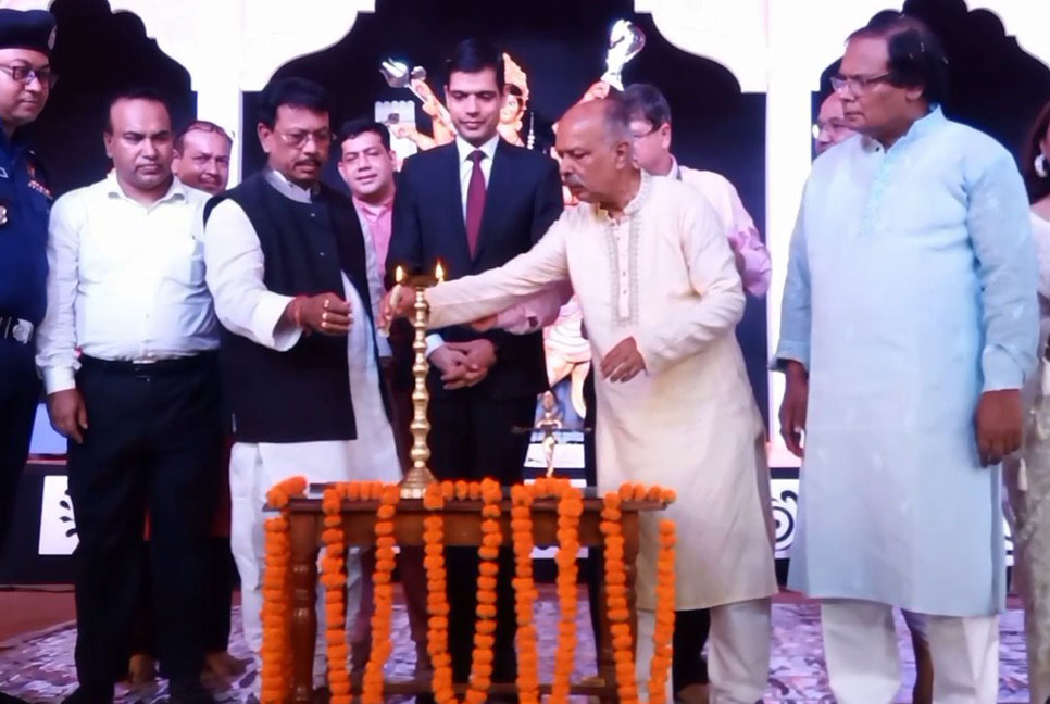 লালমনিরহাটে দুর্গোৎসবের উদ্ধোধন করলেন নেপালের রাষ্ট্রদূত