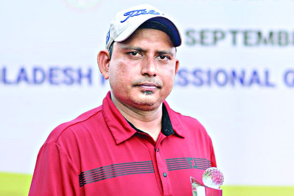 পেশাদার গলফে নতুন চ্যাম্পিয়ন