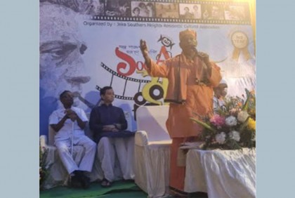জোকা সার্দান হাইটস রেসিডেন্স কালচারাল অ্যাসোসিয়েশনের পূজায় ‘সত্যজিৎ রায়’