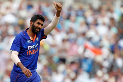 ‘বুমরাহ এখনো বিশ্বকাপ থেকে ছিটকে পড়েনি’