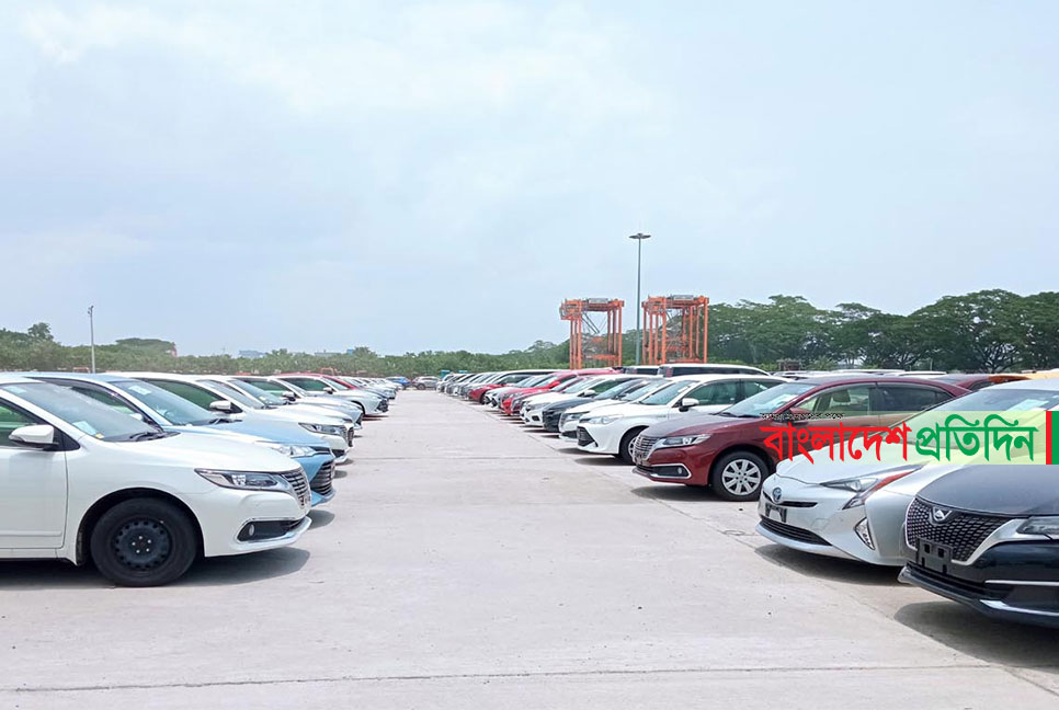 নিলামে উঠছে মোংলা বন্দরে পড়ে থাকা ১০২ রিকন্ডিশন গাড়ি