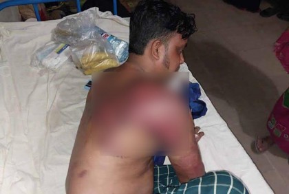 রাজৈরে চুরির অপবাদে ফল ব্যবসায়ীকে নির্যাতন, গ্রেফতার ১