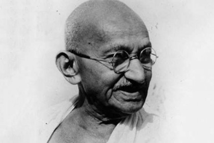 বাপুজি : সত্য-ন্যায়-ভালোবাসার প্রতিচ্ছবি