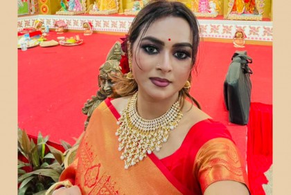 সিঙ্গাপুরে গানের কনসার্ট নিয়ে ব্যস্ত হিমাদ্রিতা পর্ণা