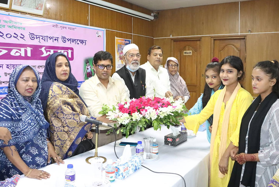 বরিশালে জাতীয় কন্যা শিশু দিবস উপলক্ষে আলোচনা সভা
