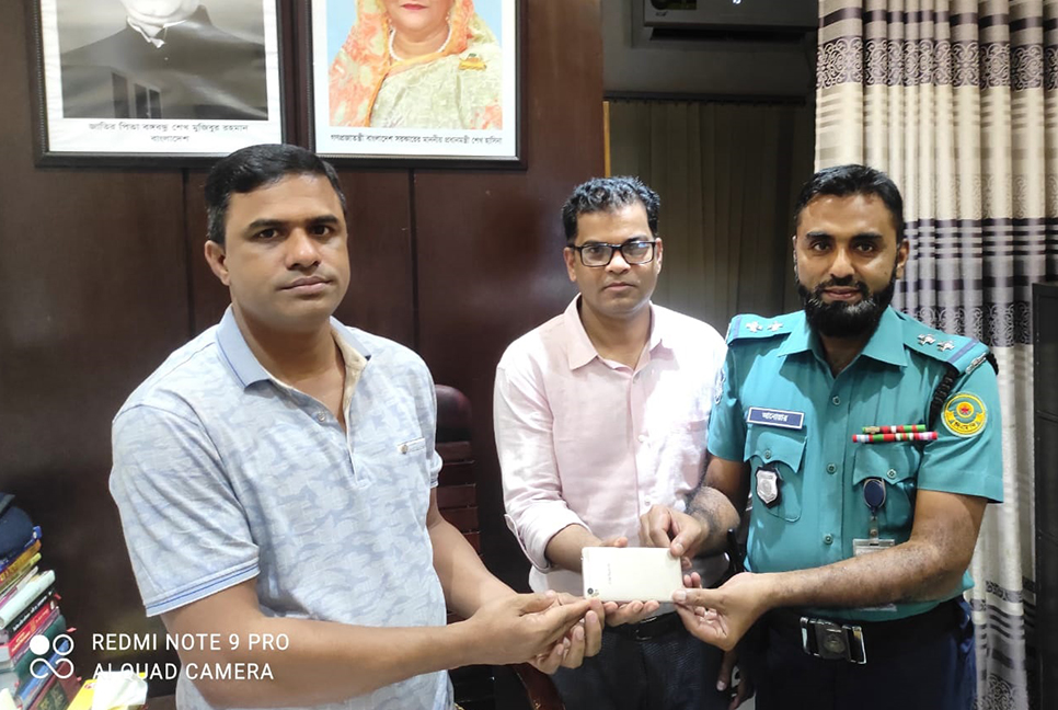 চুরি হওয়া মোবাইল উদ্ধারই যার নেশা