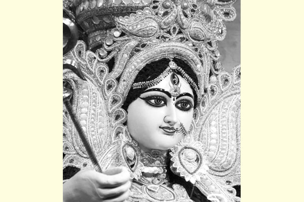 দেবী দুর্গার রূপ কল্পনা