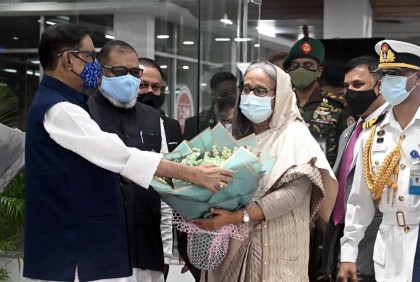 দেশে ফিরেছেন প্রধানমন্ত্রী
