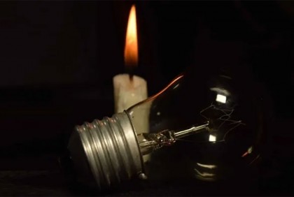 ৫ টাকার মোমবাতি ২০ টাকা!