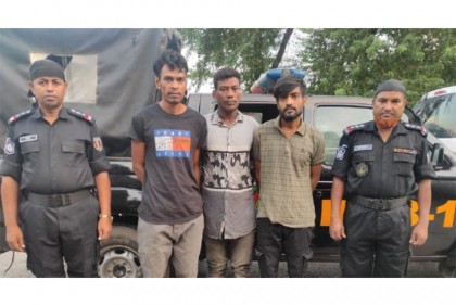 টঙ্গীতে ছিনতাই চক্রের মূল হোতাসহ আটক ৭