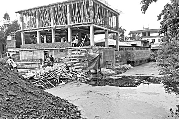 খাল দখলে নাটোরে জলাবদ্ধতা