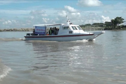 মা ইলিশ রক্ষায় বরিশালের বিভিন্ন নদীতে অভিযান