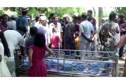 সম্পত্তি নিয়ে বিরোধে লাশ দাফনে বাধা   