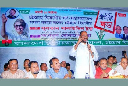 সরকার জনগণের সব অধিকার কেড়ে নিয়েছে: ডা. শাহাদাত